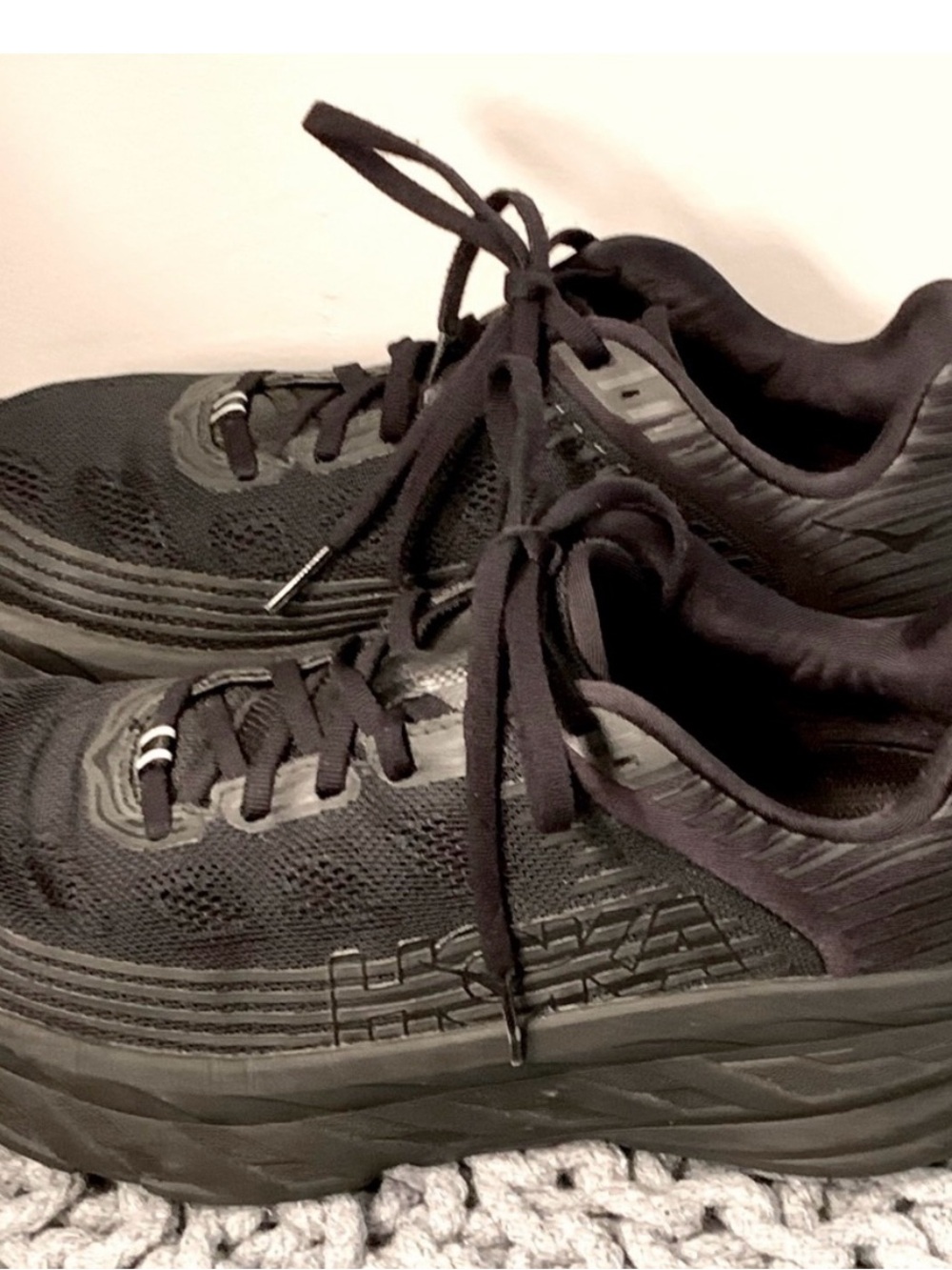 Hoka One one Bondi 6 women's size 9 shoes